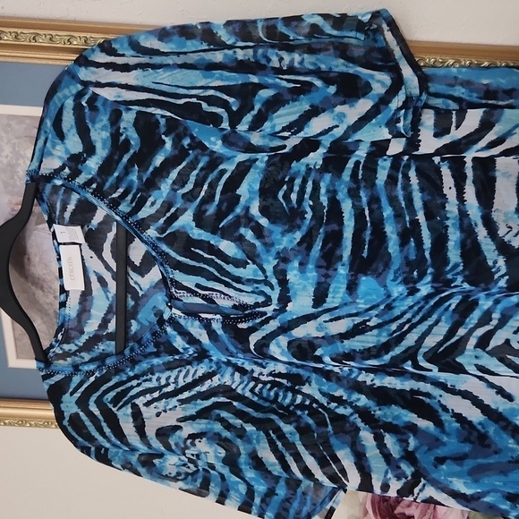 Chicos Abstract Print Top in sheer material And Beading Small Career office - Picture 2 of 10